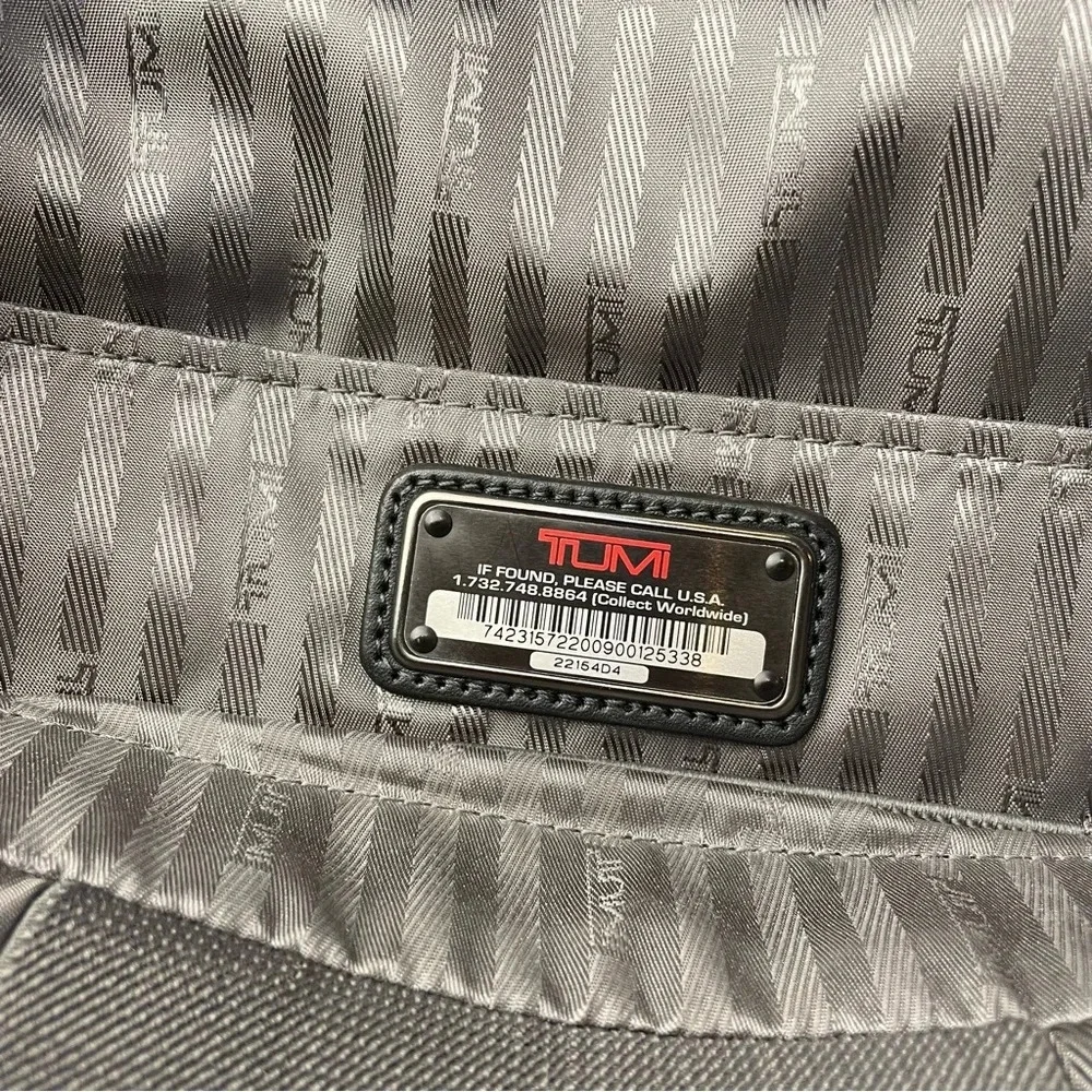 Tumi ballistic nylon boarding case